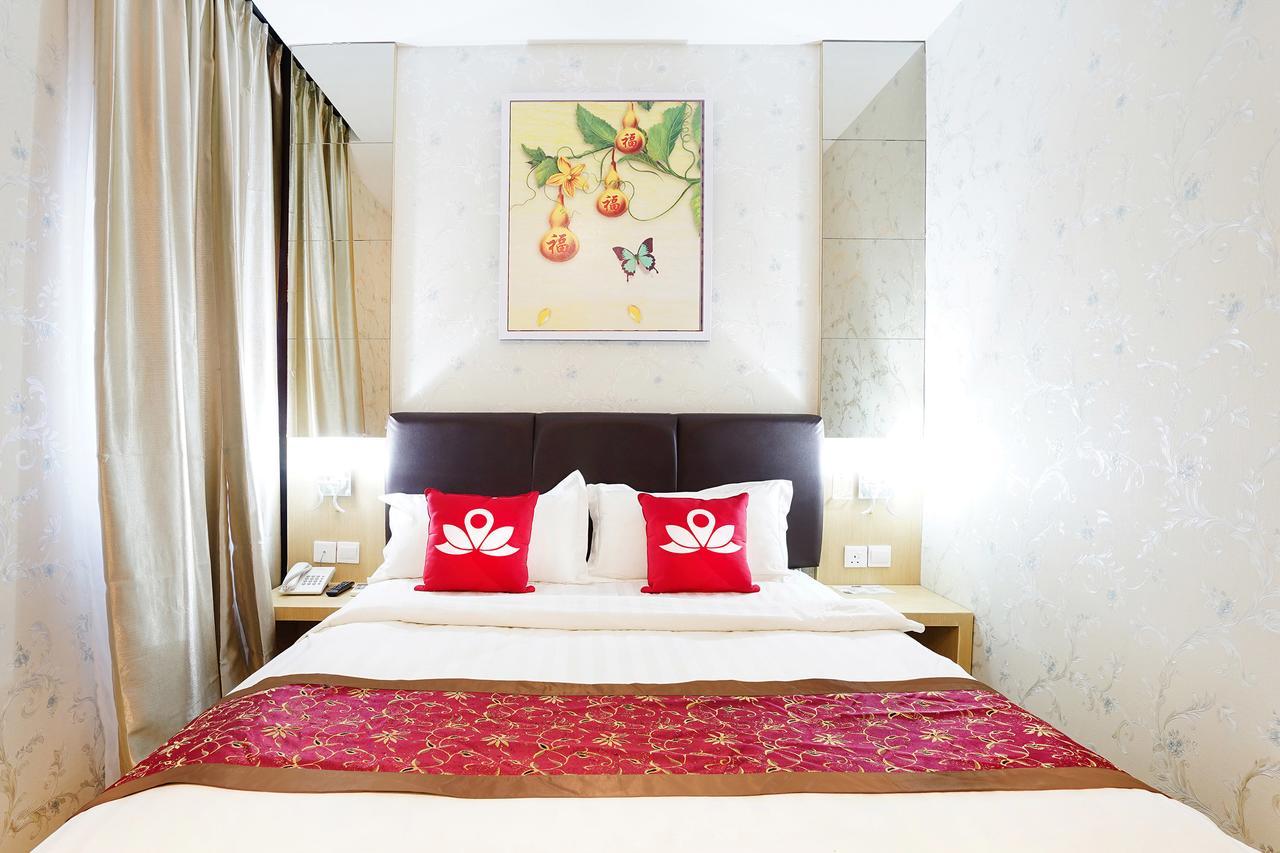 Batam Cardinal Lucky Star Hotel מראה חיצוני תמונה