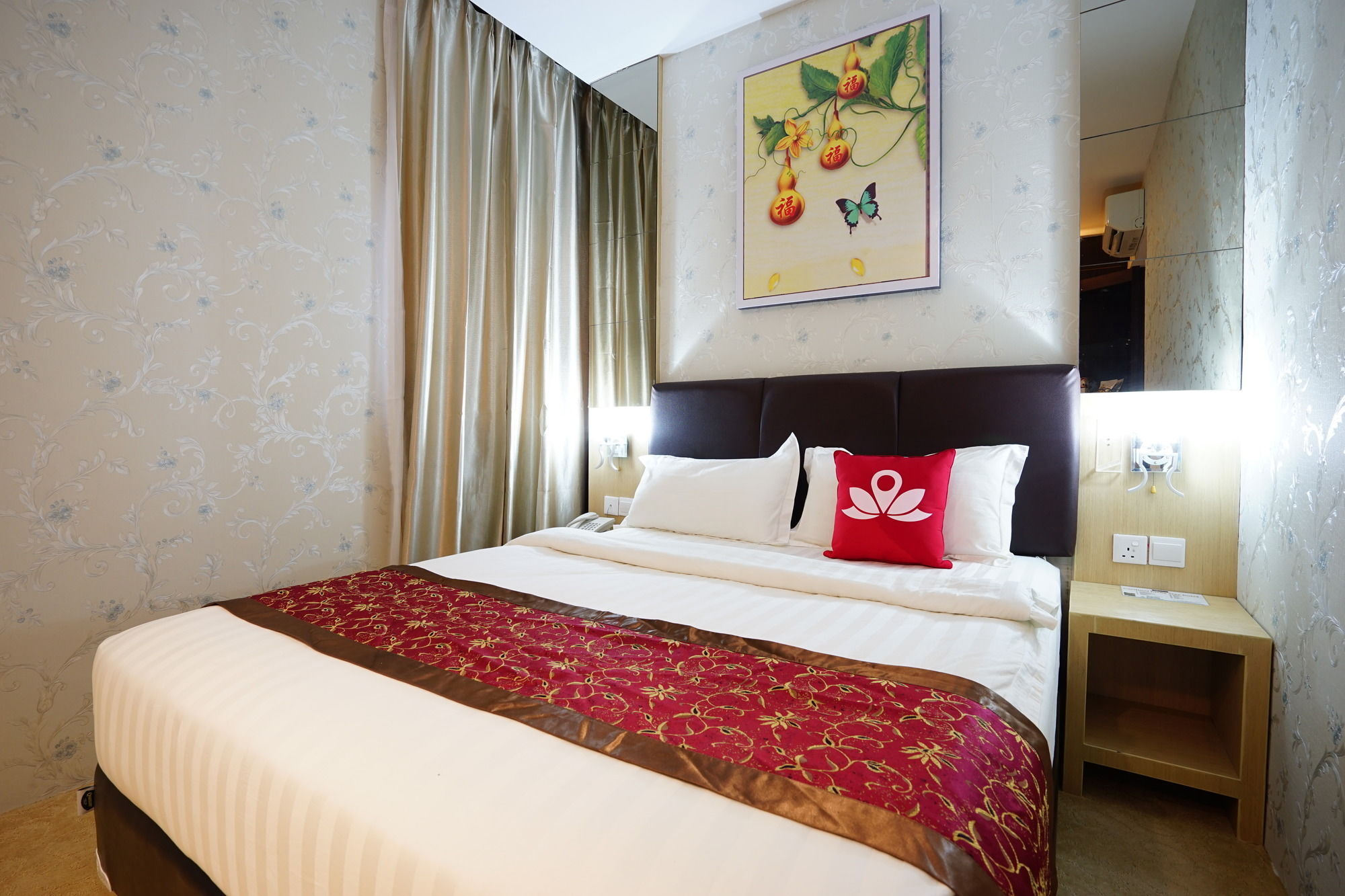 Batam Cardinal Lucky Star Hotel מראה חיצוני תמונה